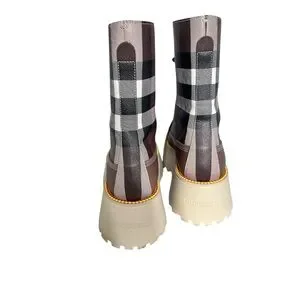 Burberry | Shoes | Burberry Mason Check Leather Platform  display picture 1